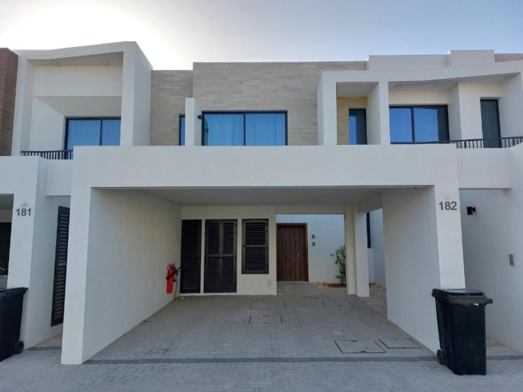Marbella Luxury 3BR & 5BR Villas at Hayat Island, Mina Al Arab — забронировать отель в Рас аль-Хайме