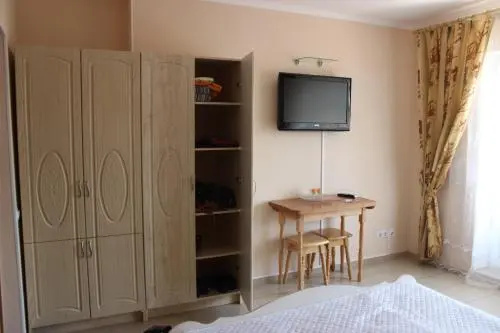 Natalie Guest House — отель с удобным расположением в Геленджике