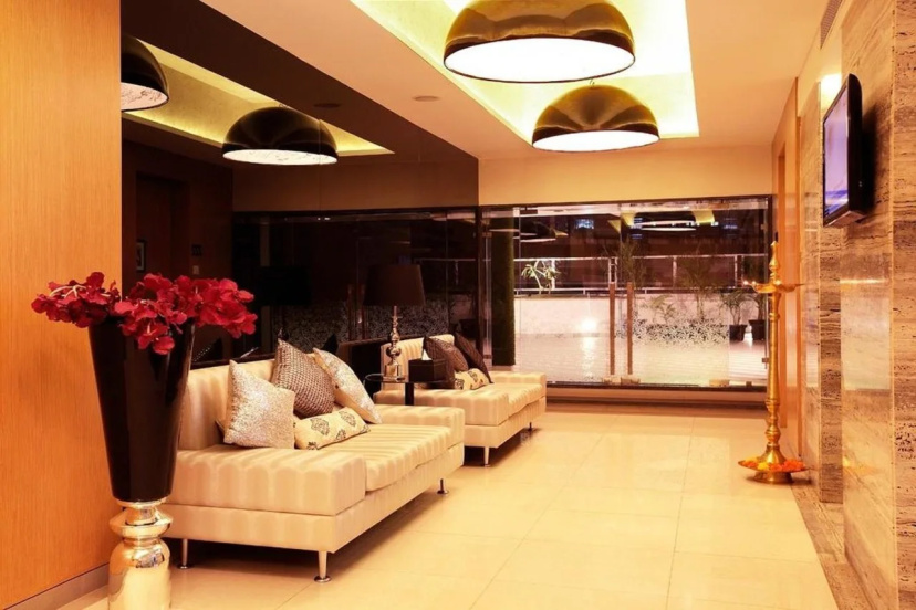 Сравните цены на Mumbai Metro - The Executive Hotel в Мумбаи