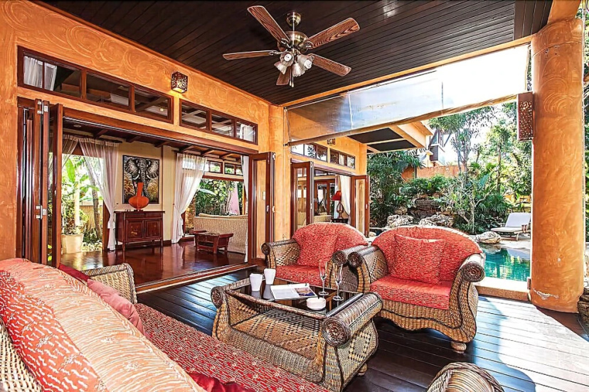 Darawadi Jomtien Villa 4 — отель с удобствами в Паттайе