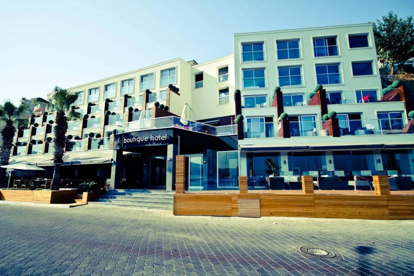 Efe Boutique Hotel — забронировать отель в Kusadasi