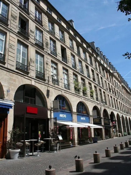 My Apartment in Paris Louvre — забронировать отель в Париже