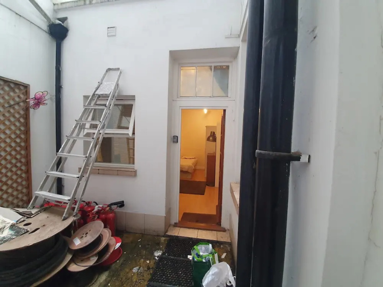 Studio Apartment in South Kensington 12 — комфортный отель в Лондоне