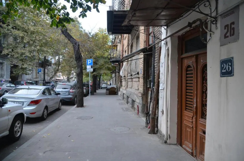 Natia's apartment on Dadiani st. — отзывы гостей и цены