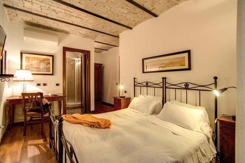 Цены на Residenza Domizia- Guest House в Риме