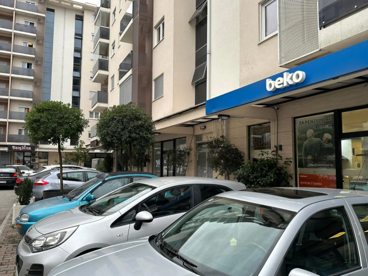 Maja one bedroom apartment — отель с удобным расположением в Подгорице
