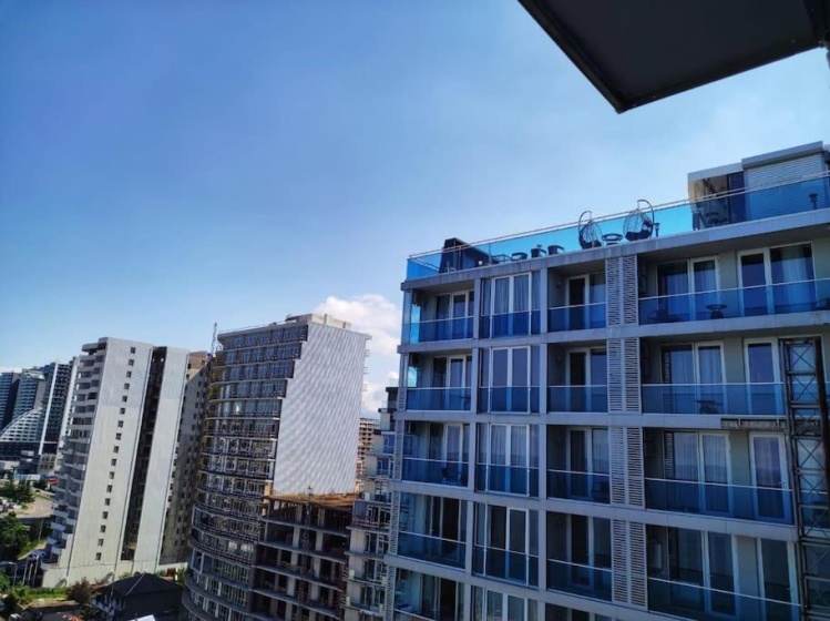 Leo Group Luxury Apartment 13-272B Sunrise Batumi — отель в Батуми, Грузия