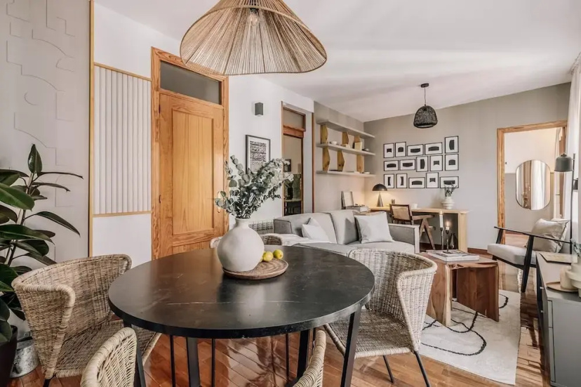 Abaj - 2 Bedrooms in Malasa A-universidad — отель с удобным расположением в Мадриде