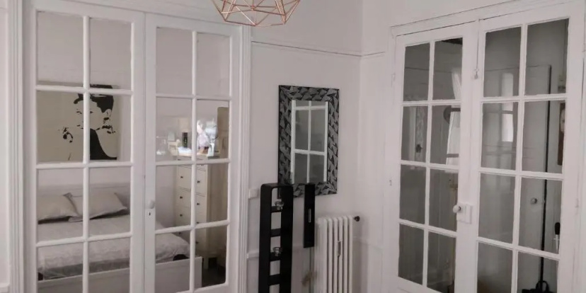 Nice and cozy 1b apartment in the heart of Paris — отель в Париже, Франция