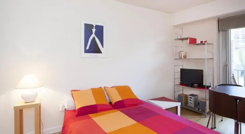 Cute Parc Chaumont Studio — комфортный отель в Париже