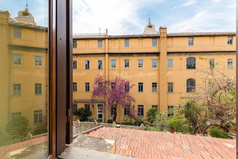 Rome as you feel - Cappellari 35 — забронировать отель в Риме