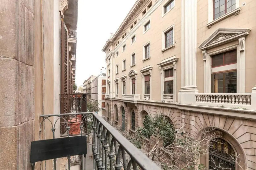 Barcelonaforrent Alessandra Central Ramblas Apartment — комфортный отель в Барселоне