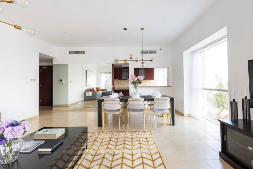 Visually Stunning 2BR in Dubai Marina - Sleeps 5! — отель в Дубае, Объединенные Арабские Эмираты