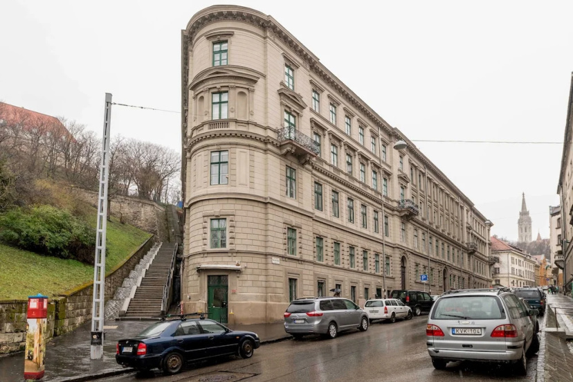 Hunyadi 4 Apartment II. — отель в Будапеште, Венгрия