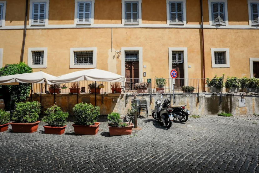 Trastevere Charme - My Extra Home — отель с удобным расположением в Риме
