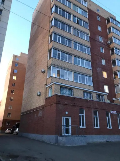 Ujutnaja kvartira v tsentre goroda s sovremennym dizajnom — забронировать отель в Костанае