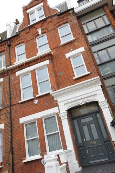 Queens Club Apartments — отель с удобным расположением в Лондоне