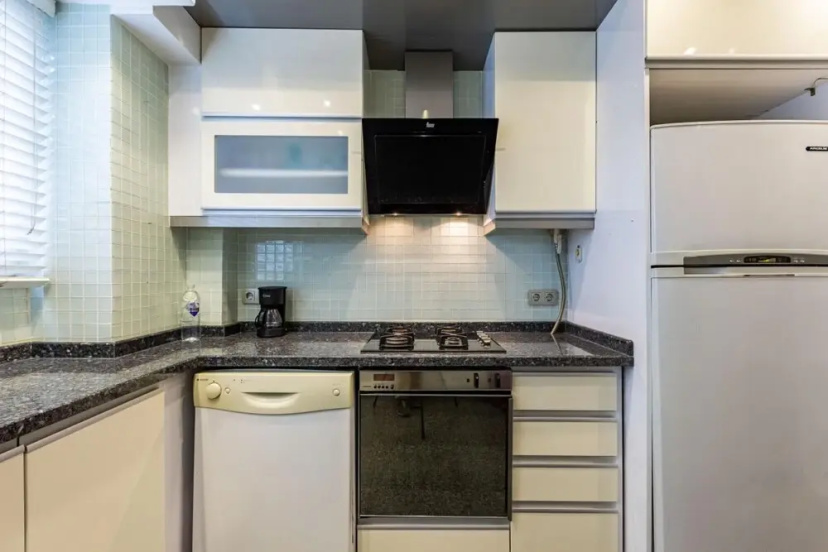 Comfy Flat Near Nisantasi and Taksim in Sisli — отель в Стамбуле, Турция