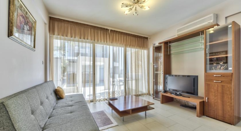Lemesia Pearl 5, Apartment No. 3 — отель с удобствами в Лимассол