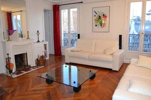 Appartement moulin rouge II — отель в Париже, Франция
