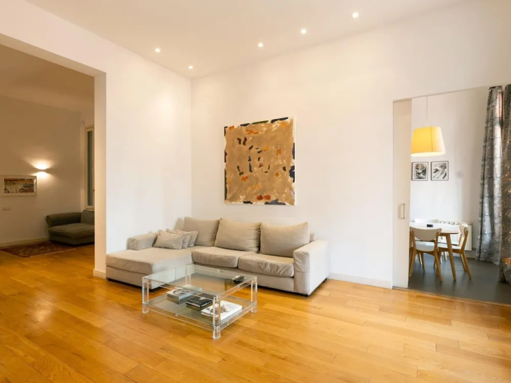 Designer s Three Bedroom Apartment With Terrace — комфортный отель в Барселоне