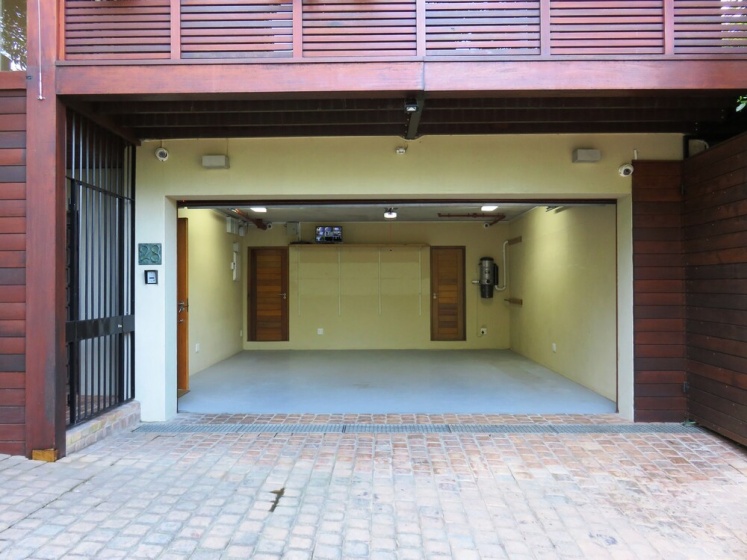 Table Mountain Villa — забронировать отель в Кейптауне