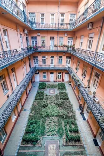 B32 Gellért Apartment — отель с удобным расположением в Будапеште