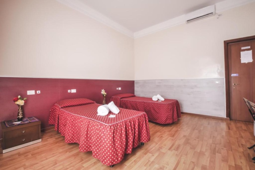 Vertex Guest House — забронировать отель в Риме