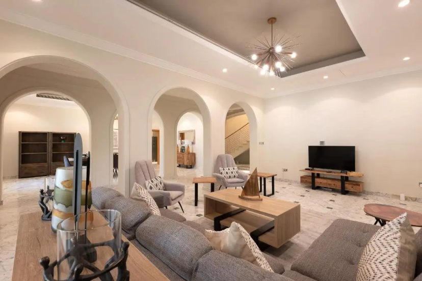 Maison Privee - Prvt Pool & Beach! in Luxury Palm Jumeirah Villa — забронировать отель в Дубае