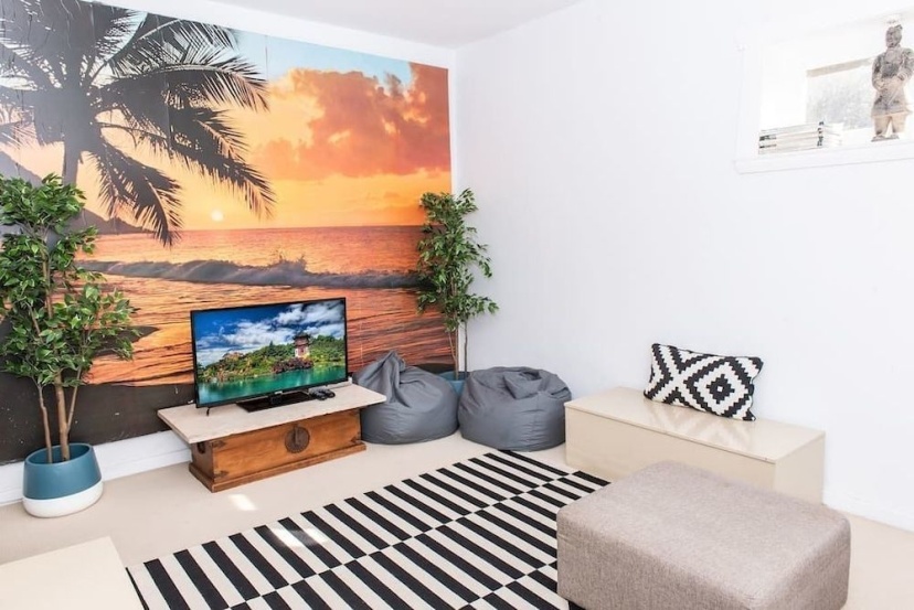 Bondi Beach Gorgeous Apartment H323 — отель с удобствами в Сиднее