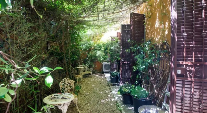 Rent in Rome - Trastevere Garden — забронировать отель в Риме