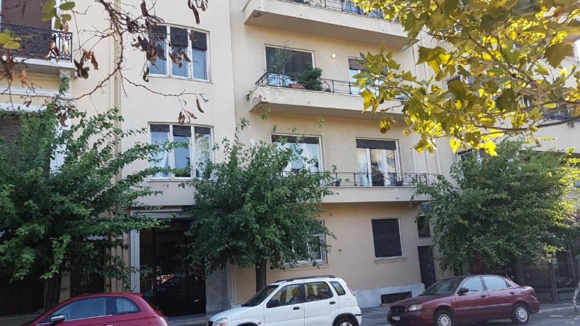Violet Errathens Apartment - Athens Center, 7 BD, 3 BATH — отель с удобным расположением в Афины