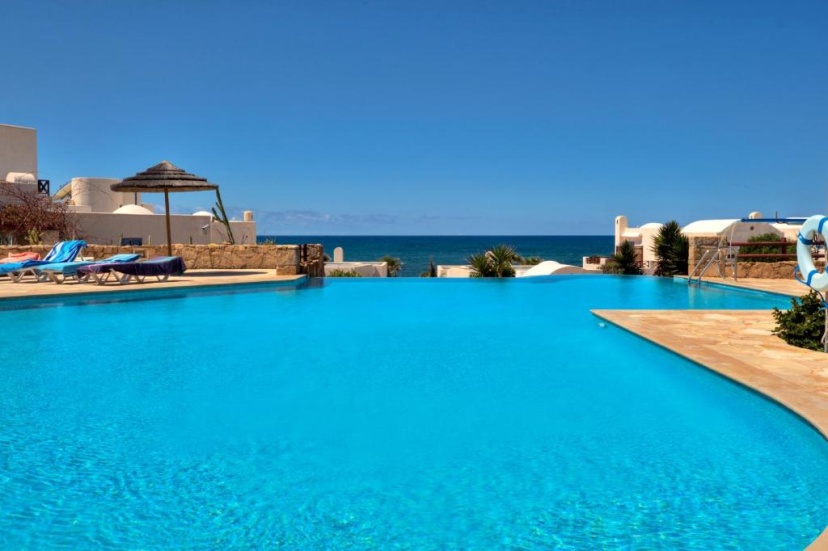 Apollo Beach Villa 63 — забронировать отель в Пафос