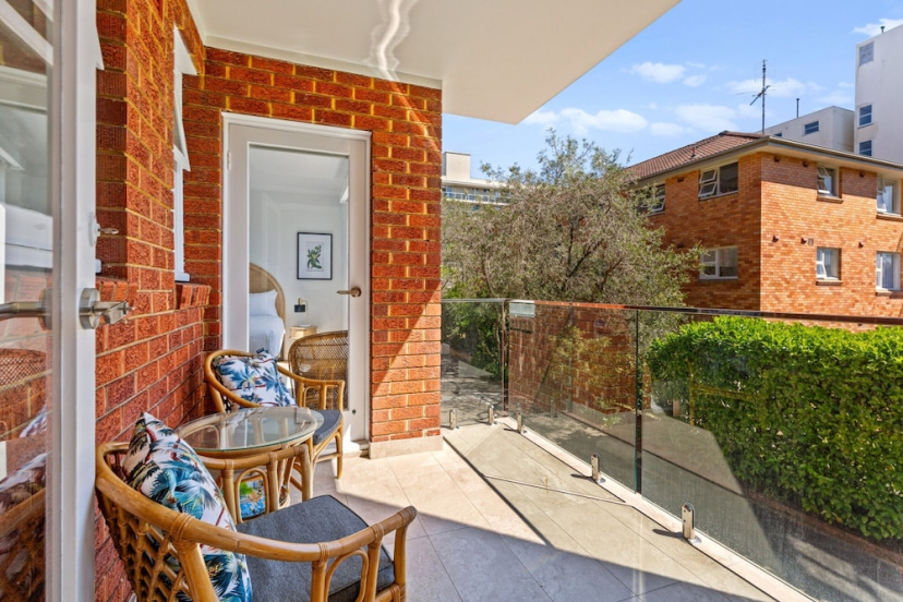 Gorgeous 3-bed Manly Pad, Short Walk to the Beach — комфортный отель в Сиднее