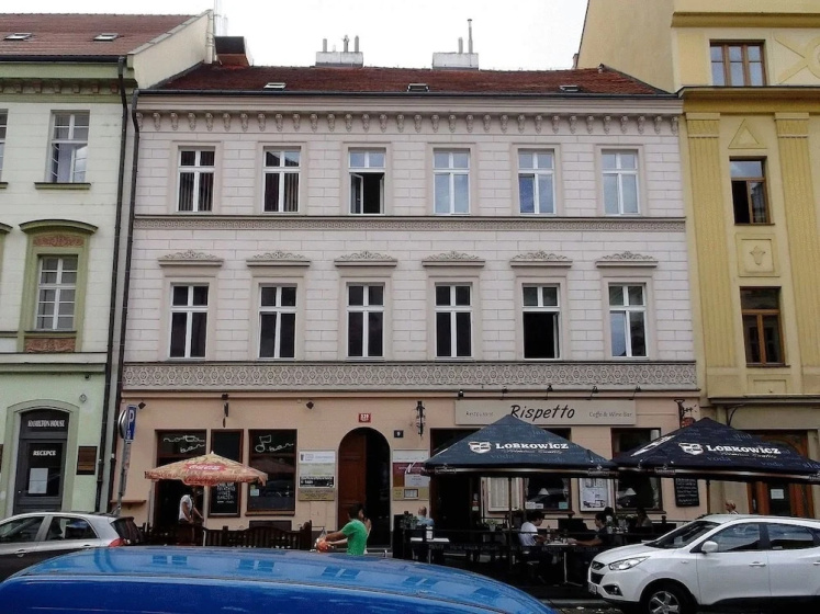 Spasious Apartment in Prague — отель с удобствами в Праге