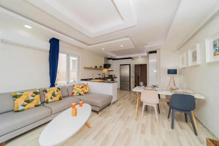 Comfortable Home Near Beach w Balcony in Antalya — отель в Анталье, Турция