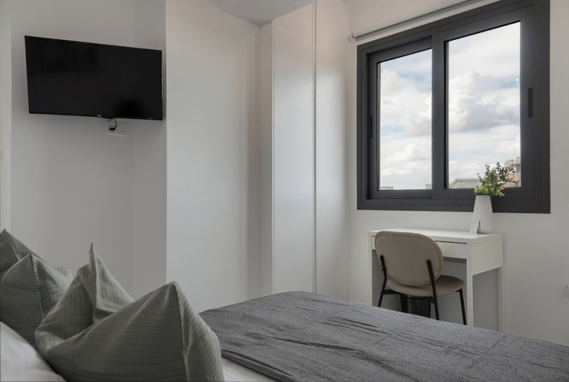 Phaedrus Living Paphos Noir Residence — отель с удобствами в Пафос