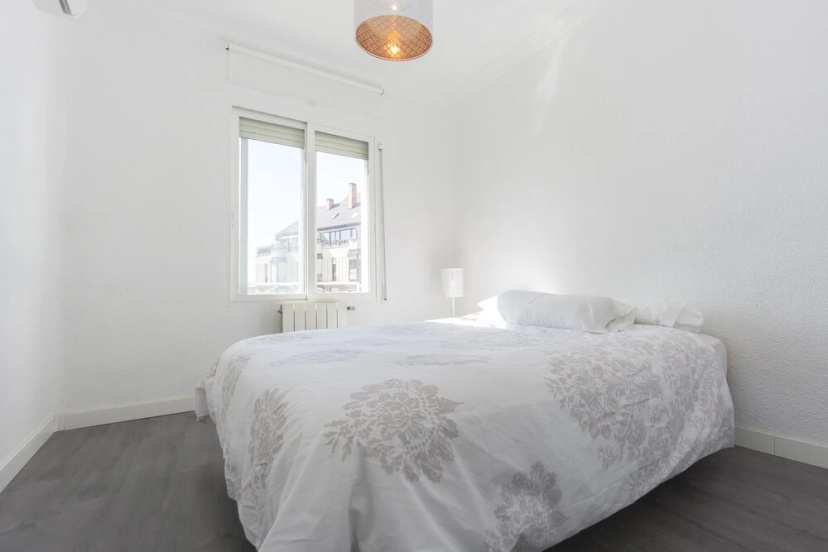 Kirei Apartment Ronda de Segovia — отель в Мадриде, Испания