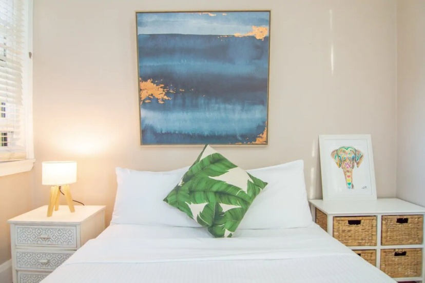 Cosy Apartment Walking Distance to Manly Beach — отель с удобствами в Сиднее