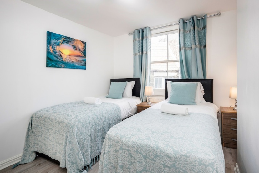 Beautiful 1-bed Apartment in London Lewisham — отель с удобствами в Лондоне