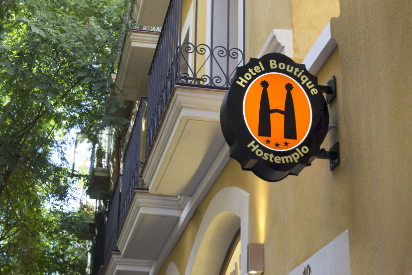 Apartments Hostemplo Suites — отель с удобствами в Барселоне
