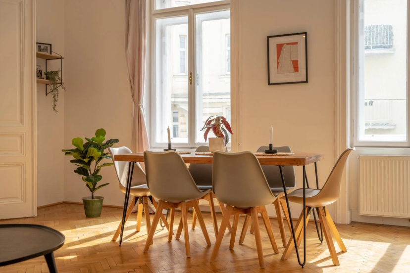 Generous, New Apartment in the Heart of Vienna — отель в вене, Австрия