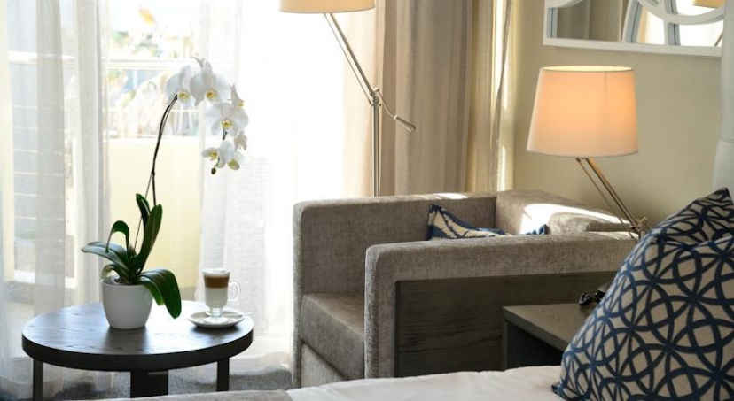 Lagoon Beach Hotel — отель с удобным расположением в Кейптауне