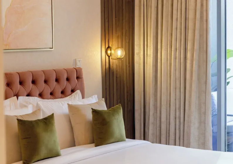 Цены на Durrani Homes - The Luxe Retreat 4BR Podium villa with private Jacuzzi and Burj Khalifa View в Дубае