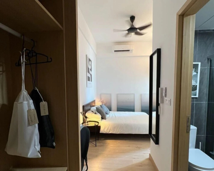 Colony at Kampung Baru by Plush — отель с удобным расположением в Куала-Лумпуре