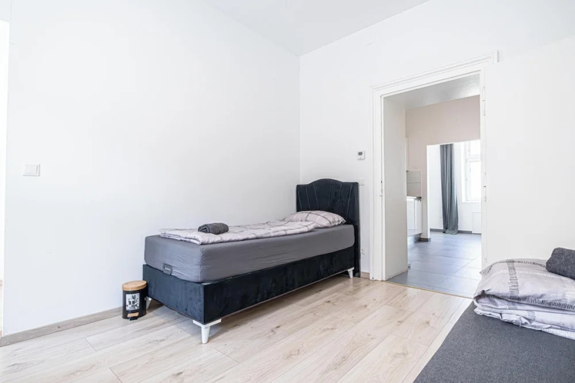Cozy Budget 2BR Apartment Vienna — забронировать отель в вене