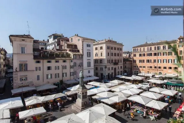 Campo Dei Fiori Sky Luxury View — отель с удобным расположением в Риме