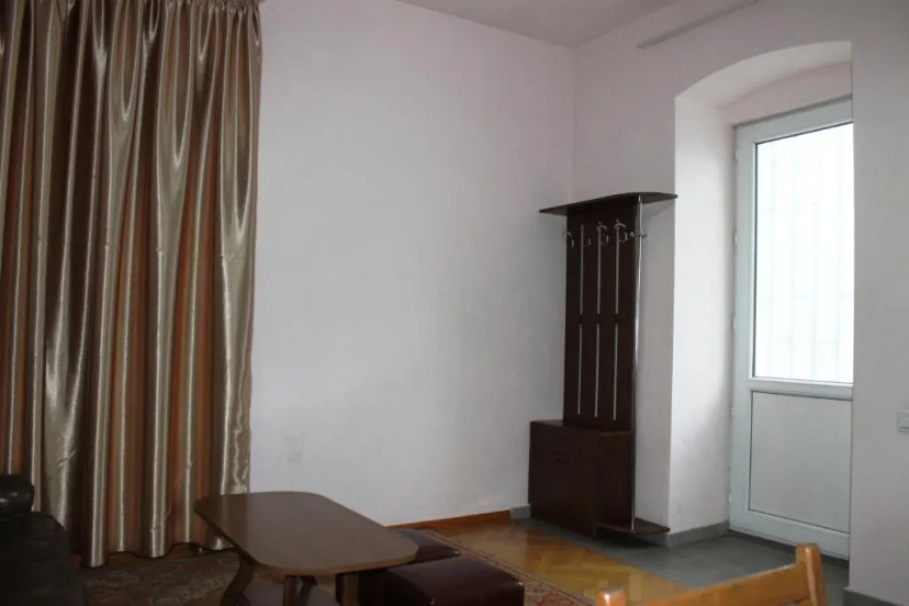 David Mikadze's Apartment 2 — забронировать отель в Тбилиси