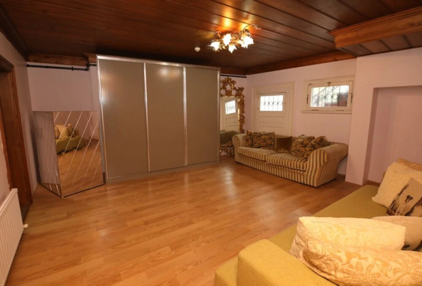 Luxury Pavilion With Bosphorus View in Beylerbeyi — забронировать отель в Стамбуле