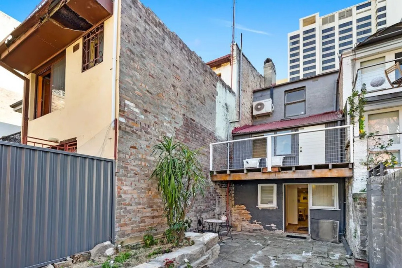 Darlinghurst Cottage — комфортный отель в Сиднее